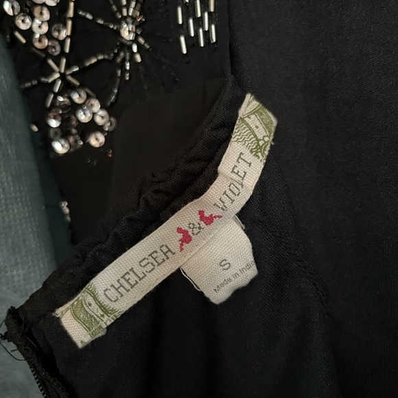 Gorgeous Chelsea and Violet Sequined and beaded cocktail dress - Picture 3 of 8